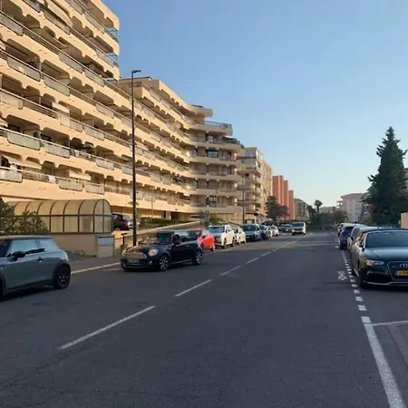 Paradis T1 Clim Terrasse Wi-fi Appartamento Fréjus