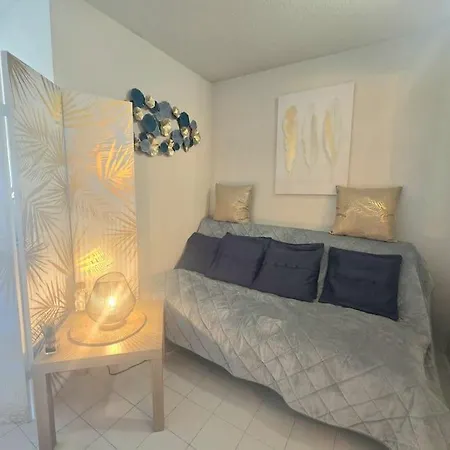 Paradis T1 Clim Terrasse Wi-fi Appartamento Fréjus