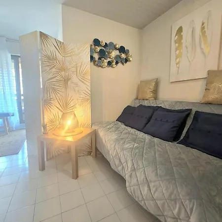 Paradis T1 Clim Terrasse Wi-fi * Fréjus