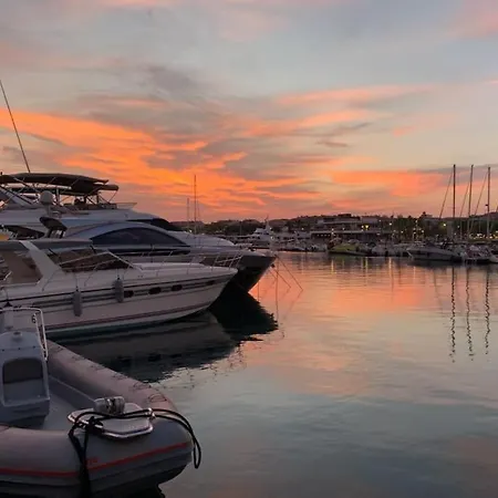 Paradis T1 Clim Terrasse Wi-fi Appartamento Fréjus